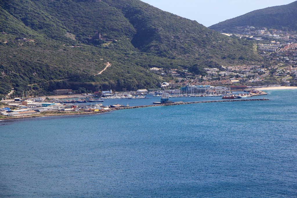 04-Houtbaai from Chapmans Peak Drive.jpg - Houtbaai from Chapmans Peak Drive